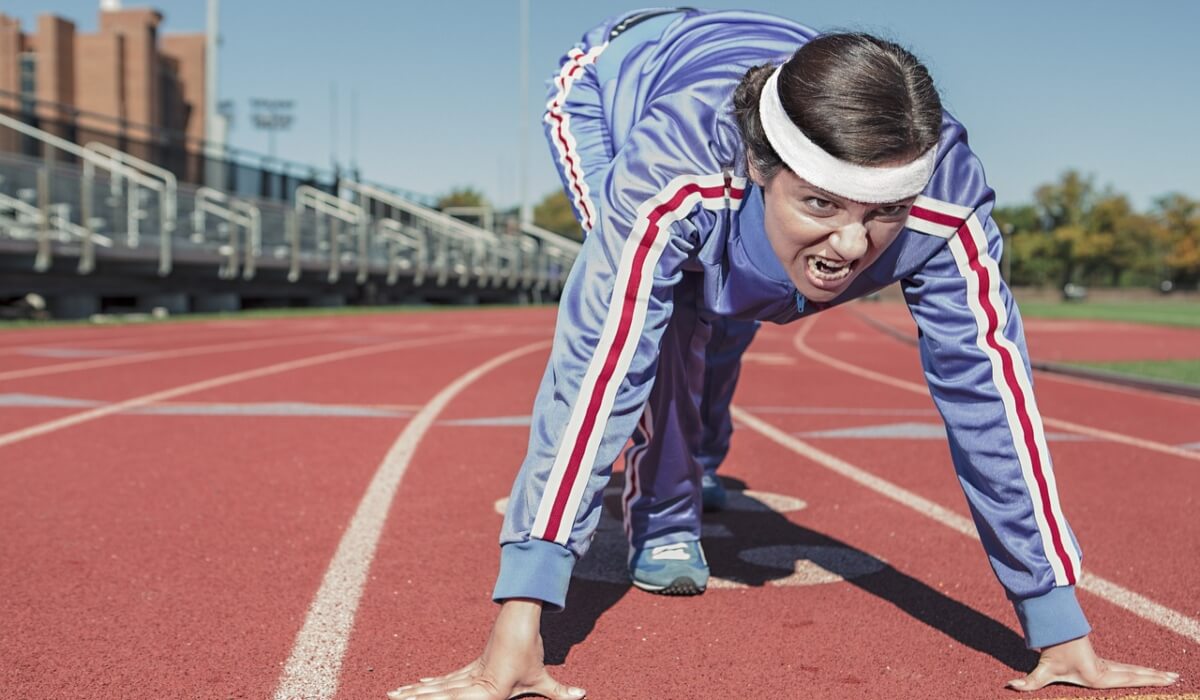 The Ultimate Guide to Women’s Tracksuits: Comfort Meets Style